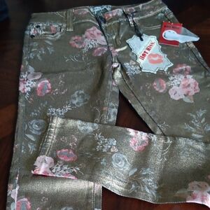 Hot Kiss Floral Skinny Jeans - Gold and Pink. Size 5 28" Waist